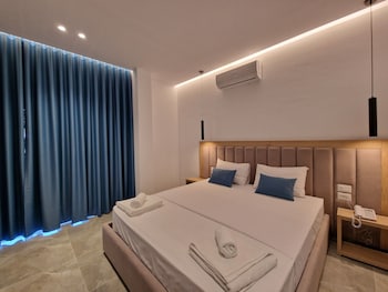 monel hotel