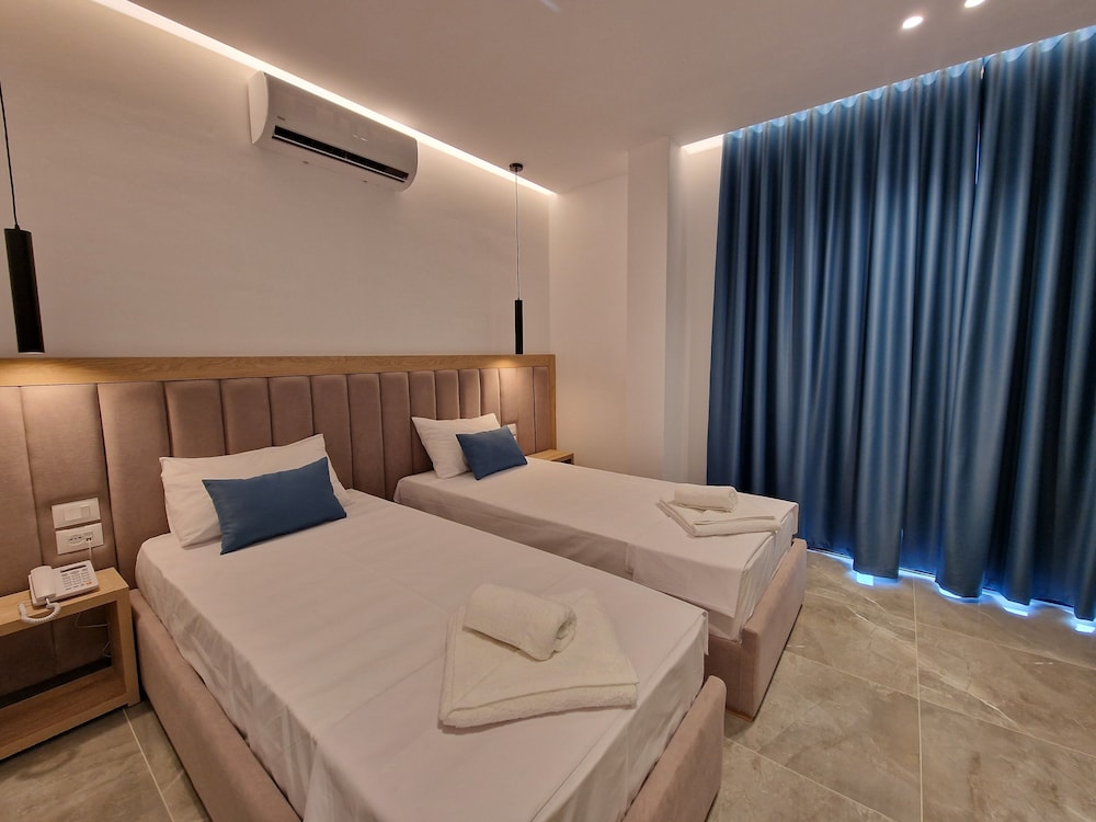 monel hotel