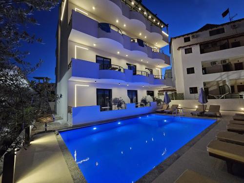 monel hotel