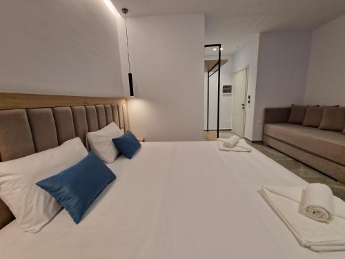 monel hotel