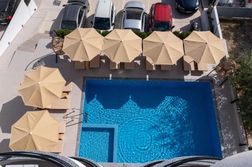 monel hotel