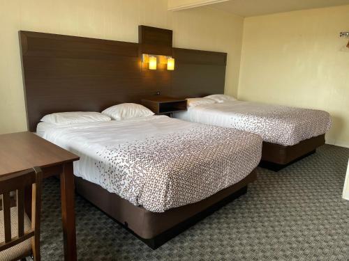 Holiday Motel,United States Of America>>Westport,2 star