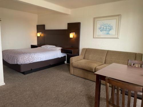 Holiday Motel,United States Of America>>Westport,2 star