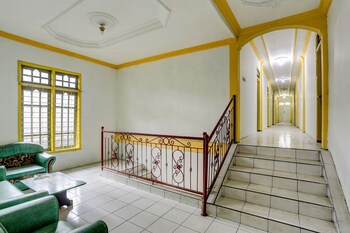 spot on 92446 penginapan aina syariah