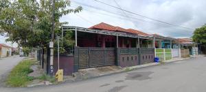 spot on 92466 adam kost syariah