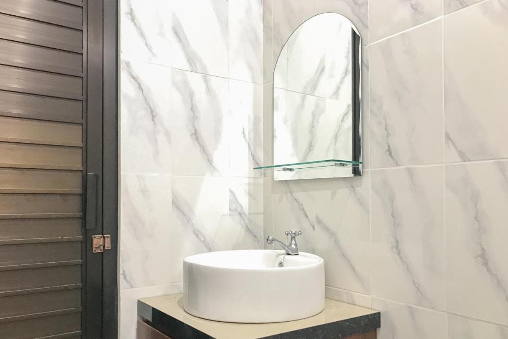 reddoorz syariah near stasiun madiun 2