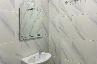 reddoorz syariah near stasiun madiun 2