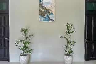 reddoorz syariah near stasiun madiun 2