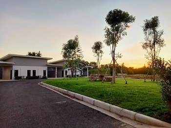 Rock Resort,Thailand>>Ratchaburi,3 star