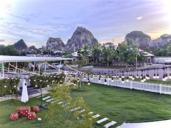 rock resort