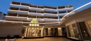 atrium deluxe resort