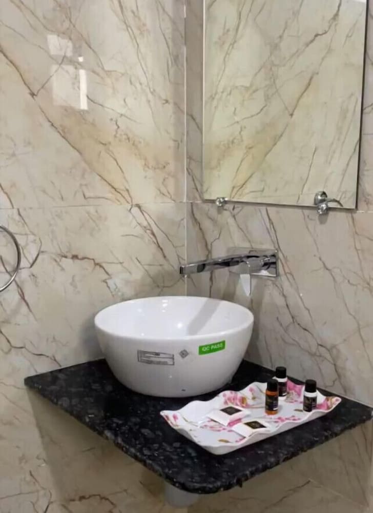 hotel satkar international