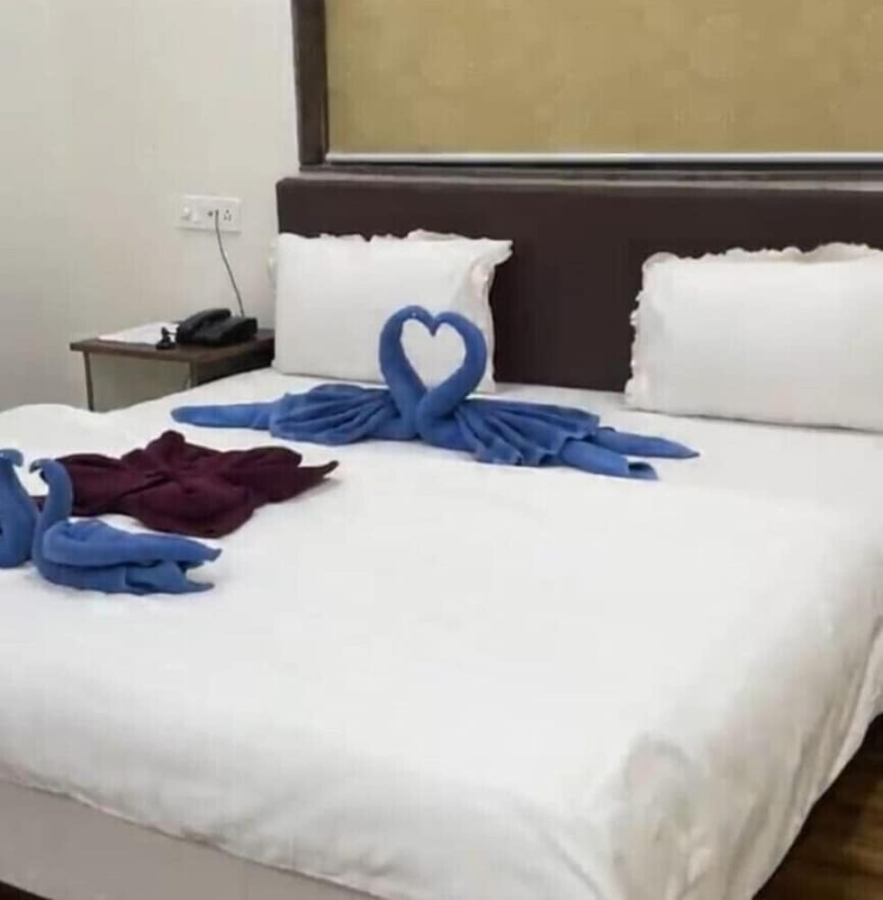 hotel satkar international