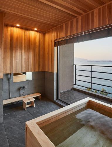 tomonoya signature ryokan namhae