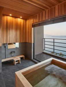 tomonoya signature ryokan namhae