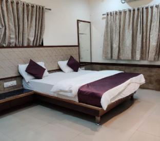 hotel shiva punjab malegaon
