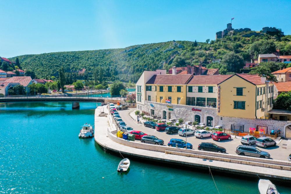 hotel kanjon zrmanje