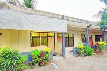 spot on 92882 penginapan 3 bersaudara