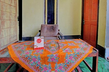 spot on 92882 penginapan 3 bersaudara