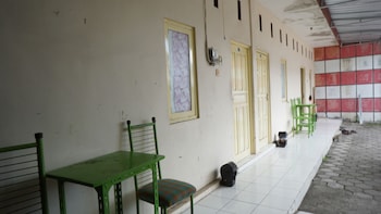 spot on 92860 hunian 99