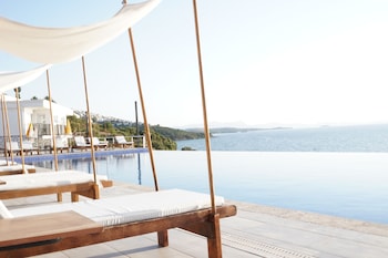 ni marin hotel