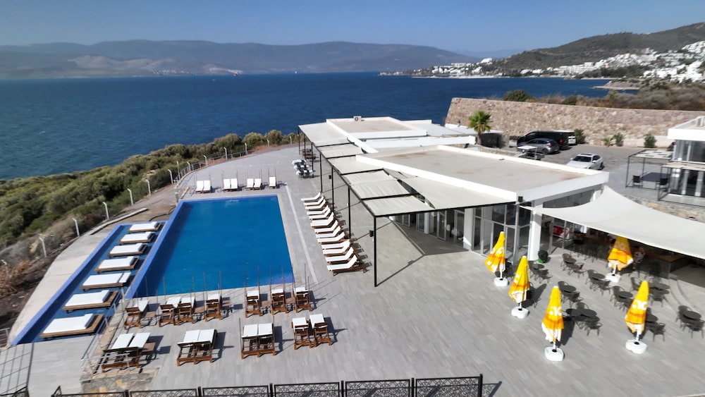 ni marin hotel