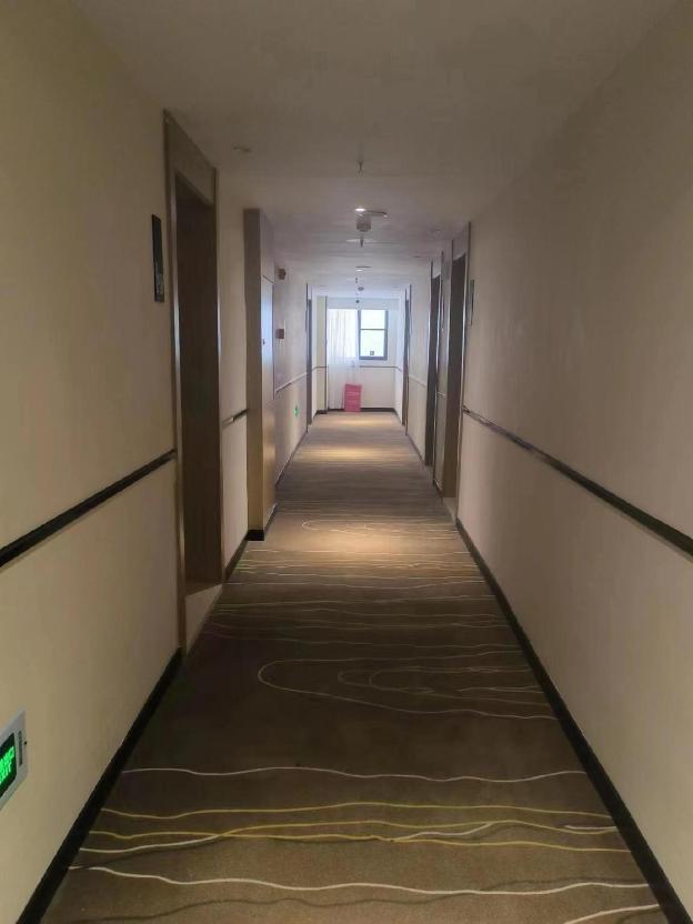city comfort inn changdu chama plaza