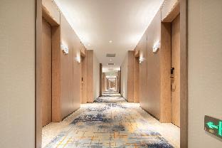 echarm hotel jingzhou honghu long street