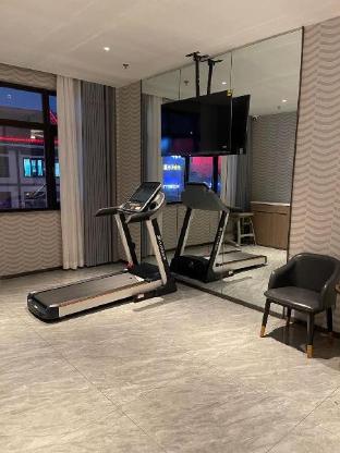 echarm hotel jingzhou honghu long street