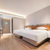 echarm hotel jingzhou honghu long street