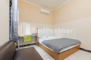 karawaci taman permata tiga mitra reddoorz