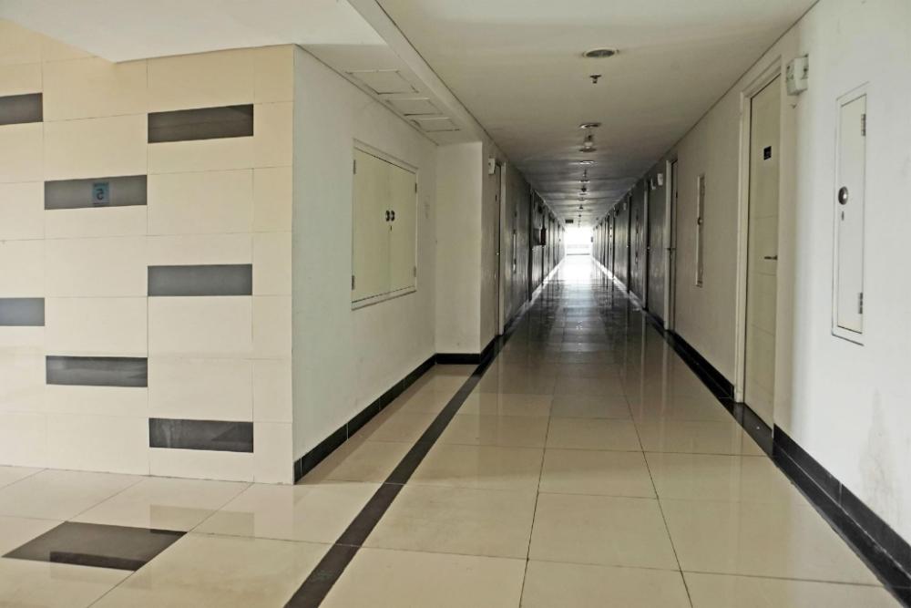 collection o 92967 apartement sentraland karawang by rda living