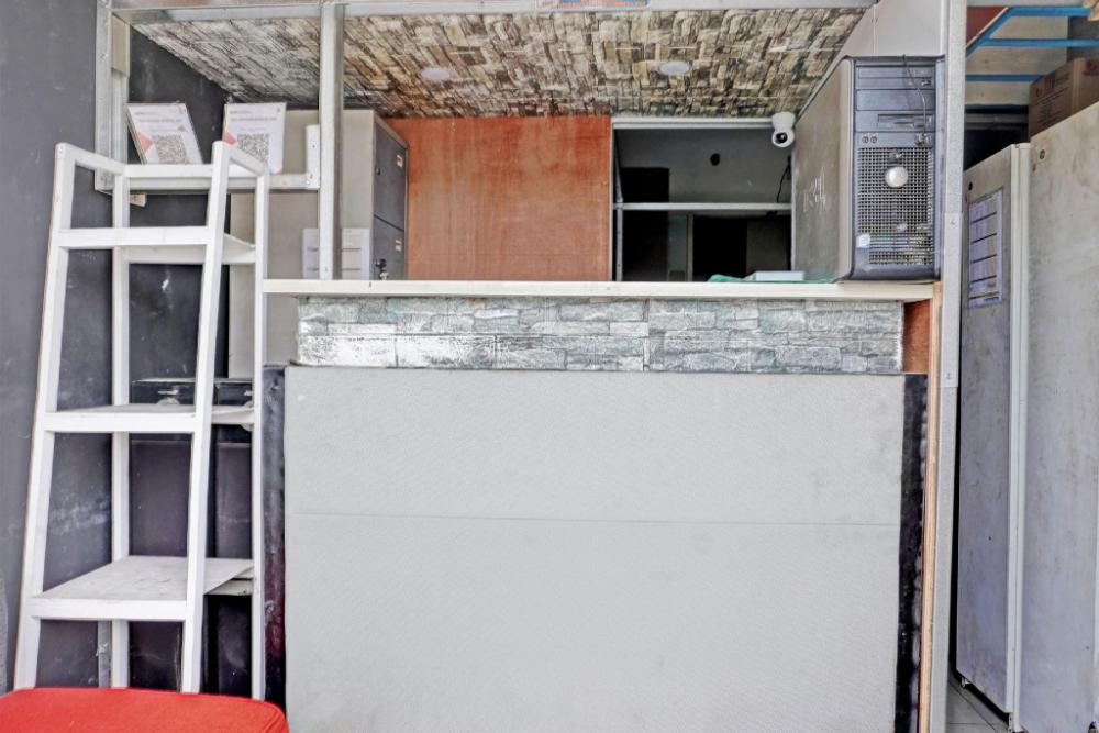 collection o 92967 apartement sentraland karawang by rda living