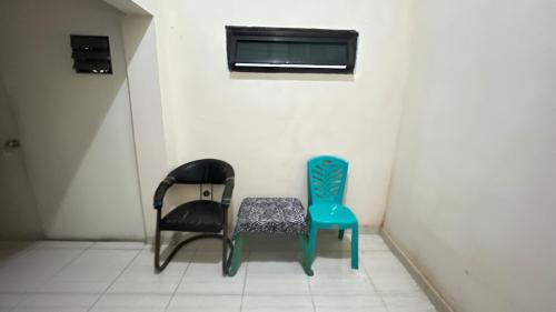 spot on 93001 losmen arkansas syariah