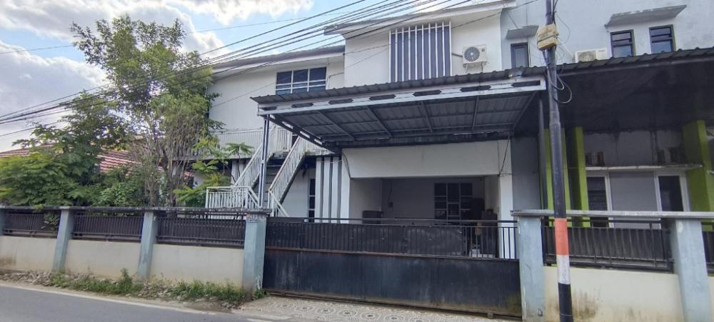 spot on 93001 losmen arkansas syariah