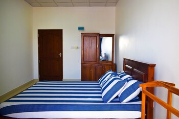 catamaran 6 guest inn