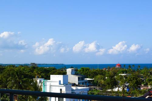 catamaran 6 guest inn