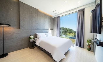 hillsnorkelbeach hotel