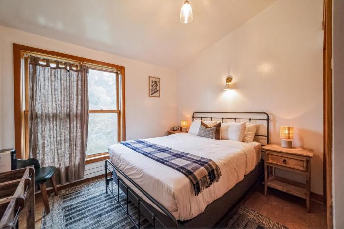 limantour lodge