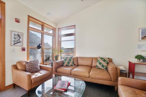 limantour lodge