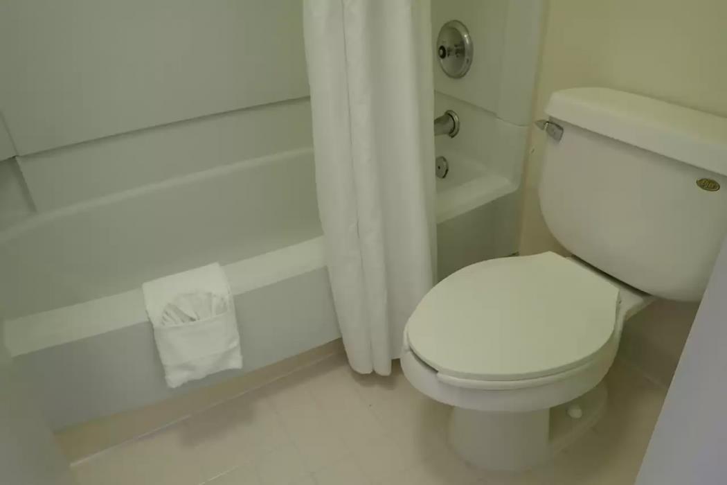suburban studios tysons corner