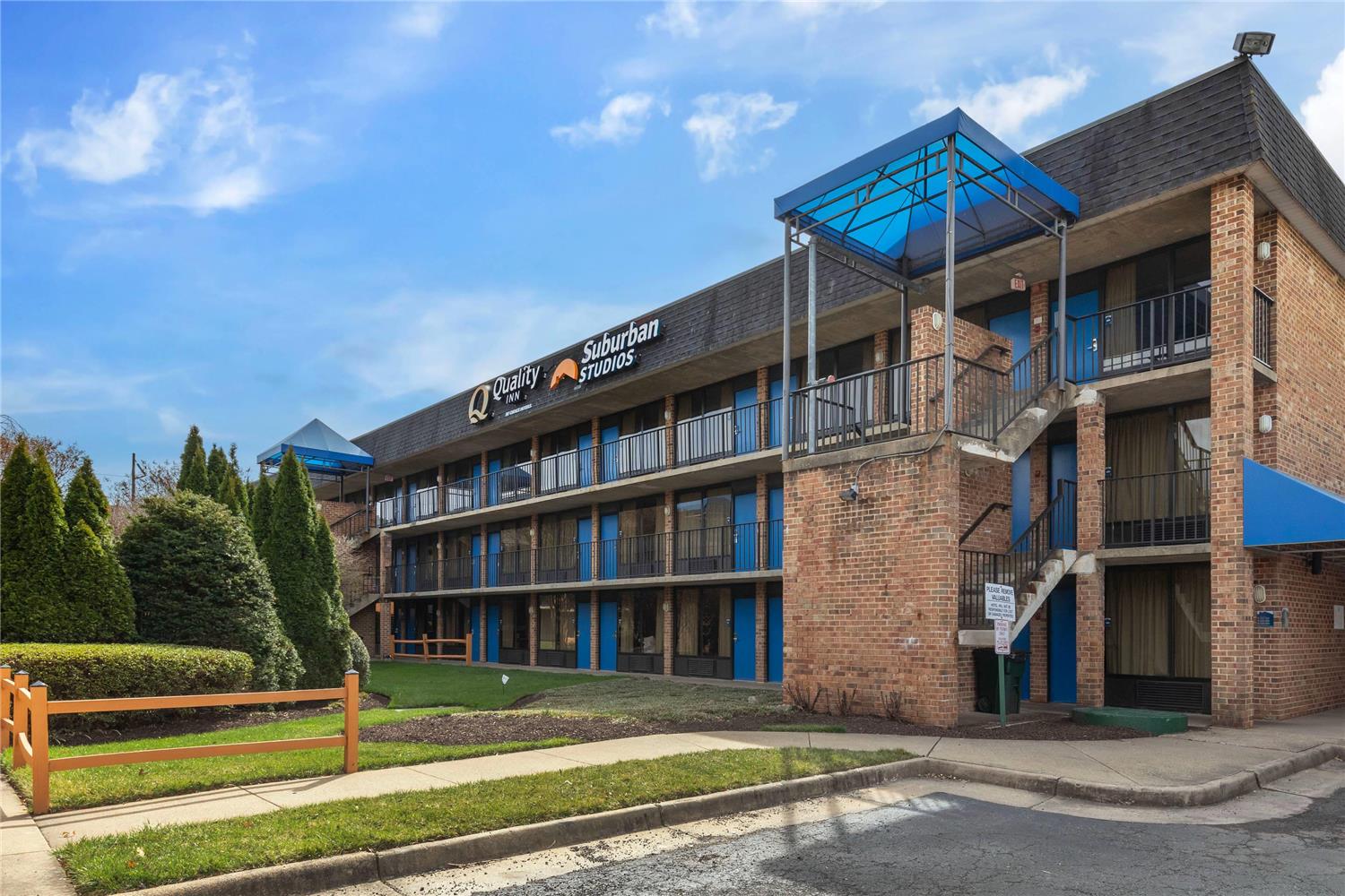 suburban studios tysons corner