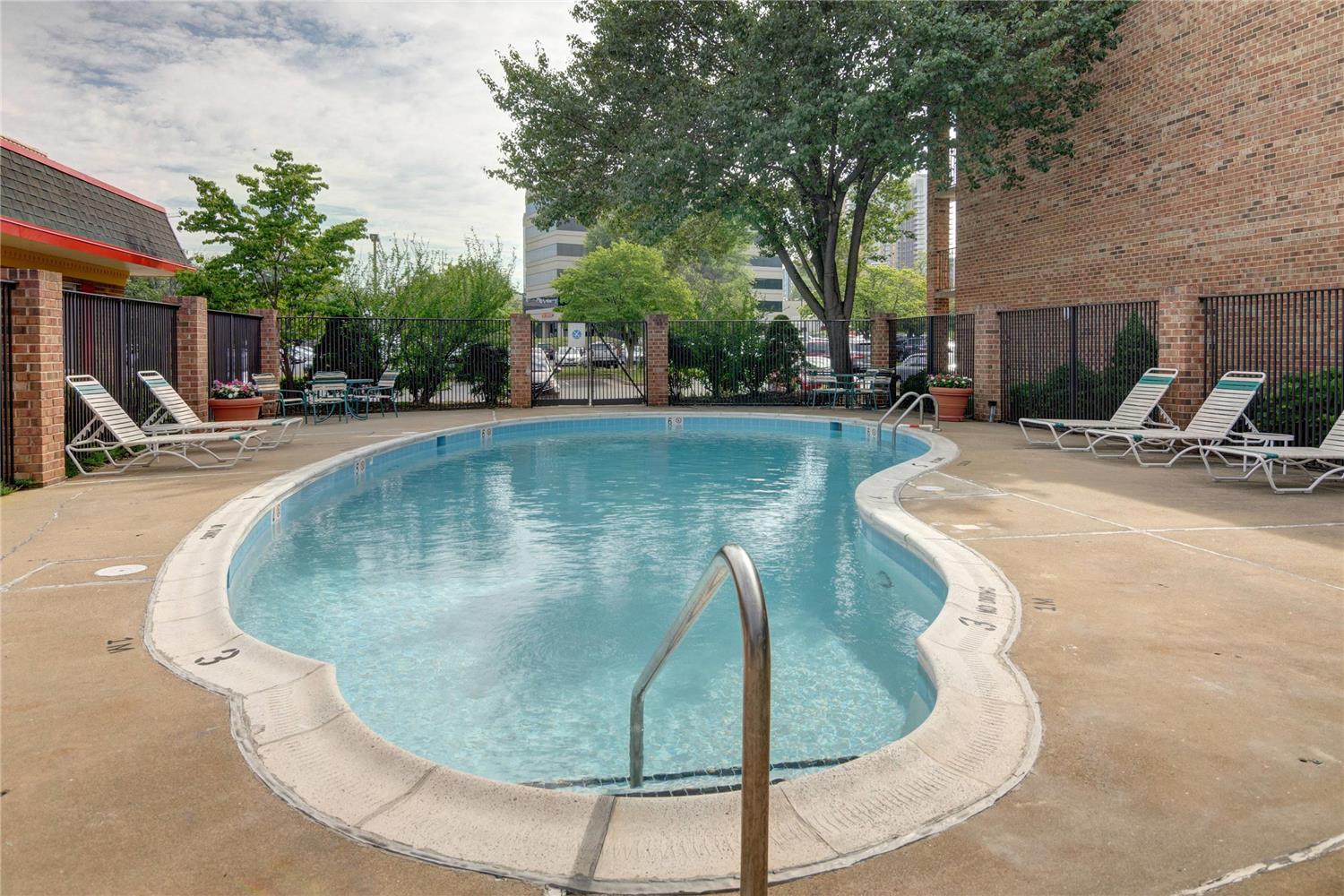 suburban studios tysons corner