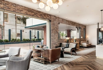 st charles coach house ascend hotel collection