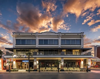 st charles coach house ascend hotel collection