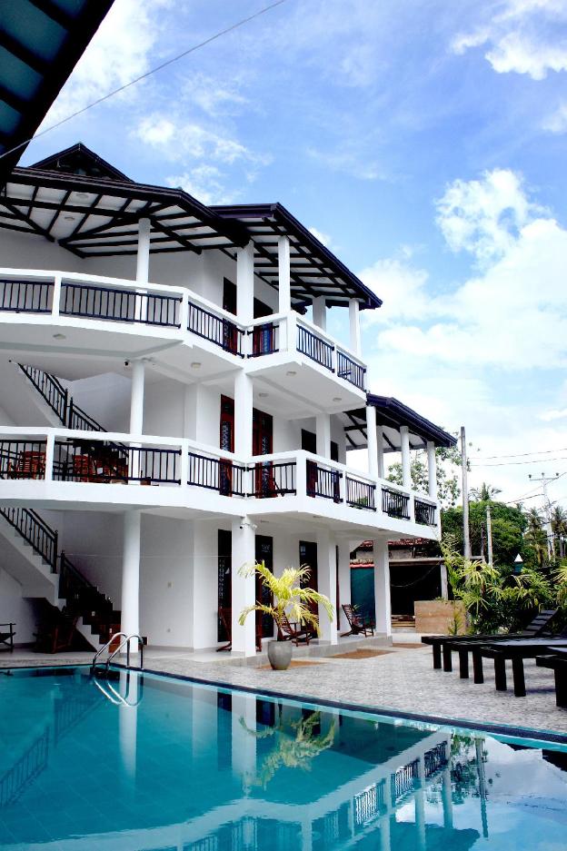 teya beach hotel