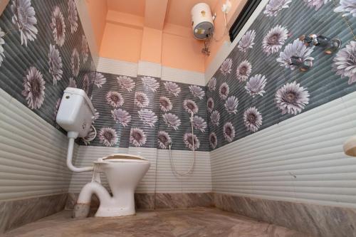 raja hotel and lodge