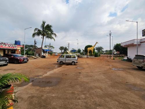 raja hotel and lodge