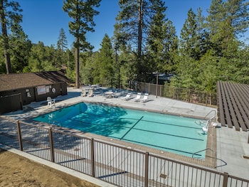 Tahquitz Pines Retreat,United States Of America>>Idyllwild,2 star