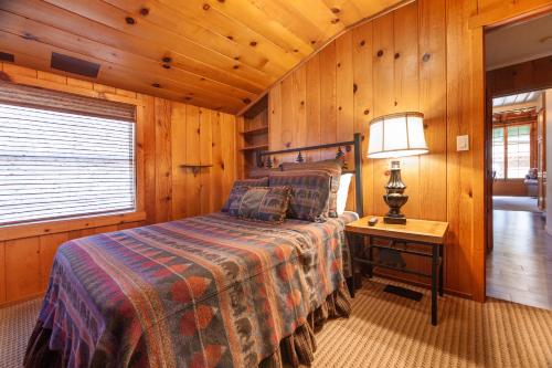 tahquitz pines retreat
